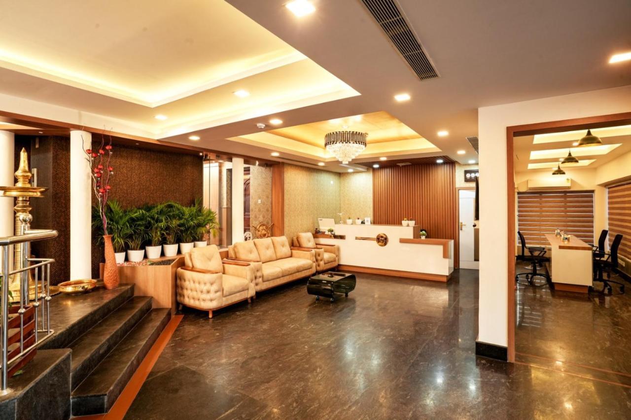 Empire Residency Tiruvalla Exterior foto