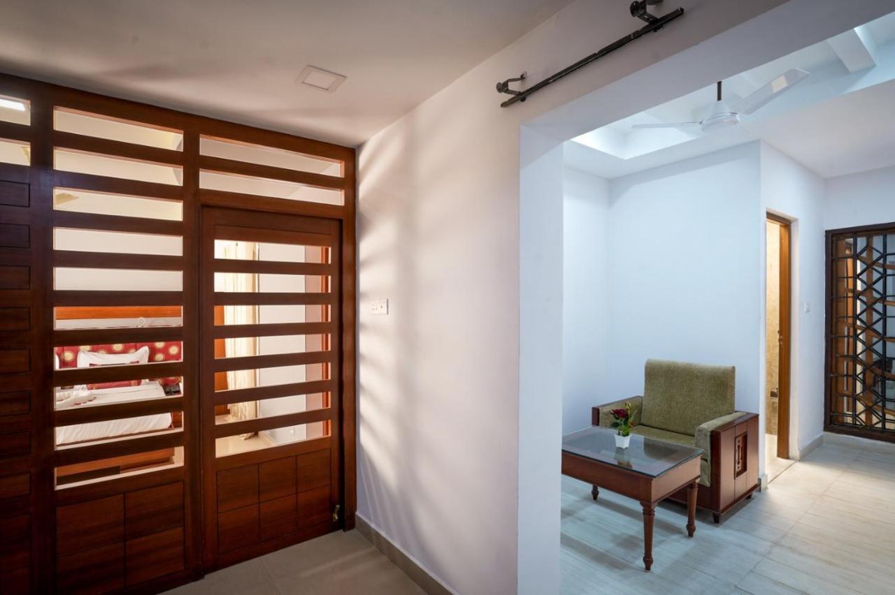 Empire Residency Tiruvalla Exterior foto