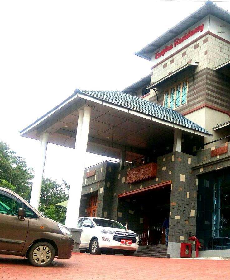 Empire Residency Tiruvalla Exterior foto